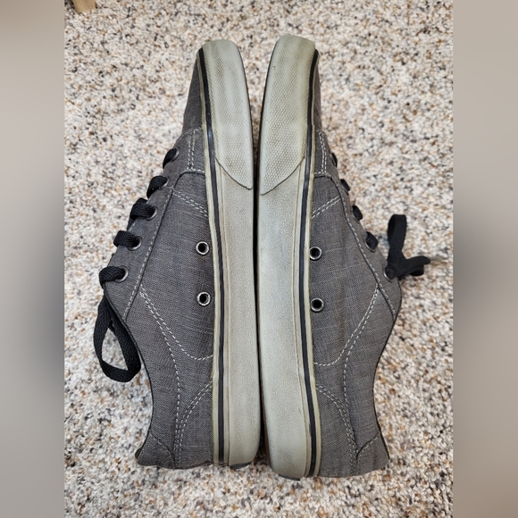 Mens size 7 Gray Vans Sneakers - Picture 5 of 5